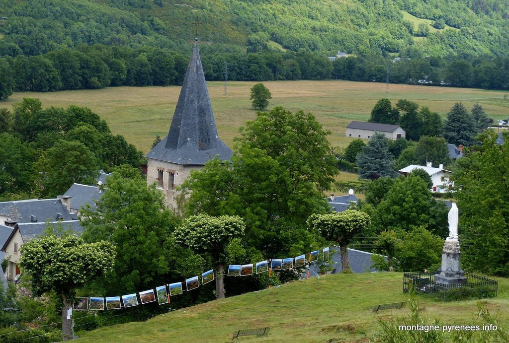 Aure65's tweet photo. Les Journées du #Reportage à #Bourisp du 30 juin au 9 juillet  #photoreportage #photo #Pyrénées @HautesPyrénées https://t.co/8byxg0ryV9 https://t.co/NA2bnQ356c