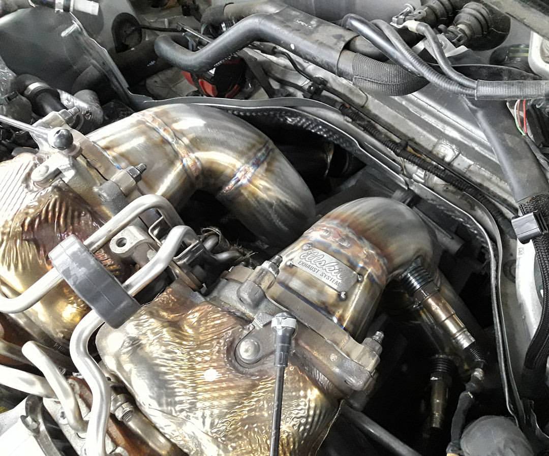 borla_rus's tweet photo. Приемные трубы #Downpipe на своем месте, следующий шаг чип-тюнинг от #APR для #Audi #RS6 💪 // #borla #illskill #goapr #quattro #powerless https://t.co/zgcWYRX6rm
