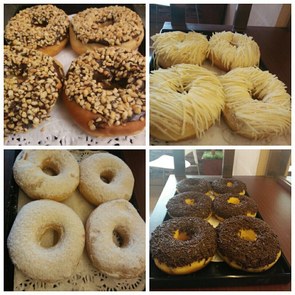 bakery_apple's tweet photo. Pas banget untuk menemani nge-Teh atau Ngopi...
By : Apple Donut &amp; Bakery https://t.co/ldLCfG2rpN