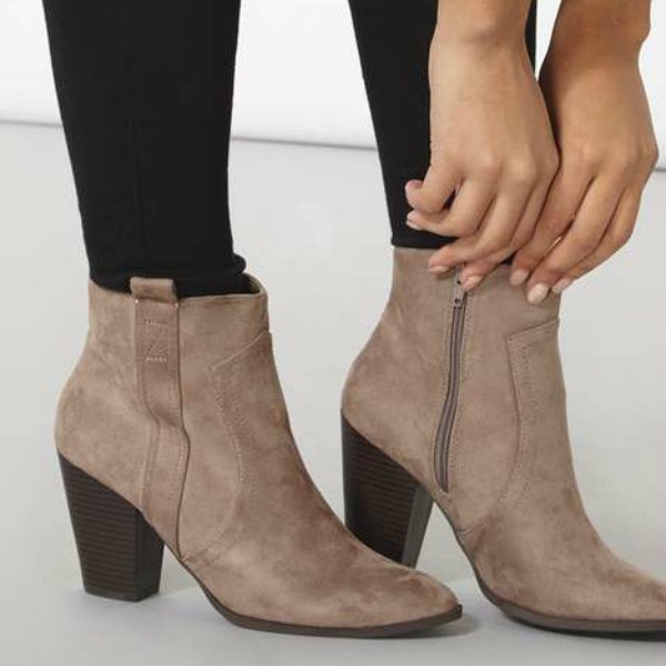 Dorothy Perkins tweet media