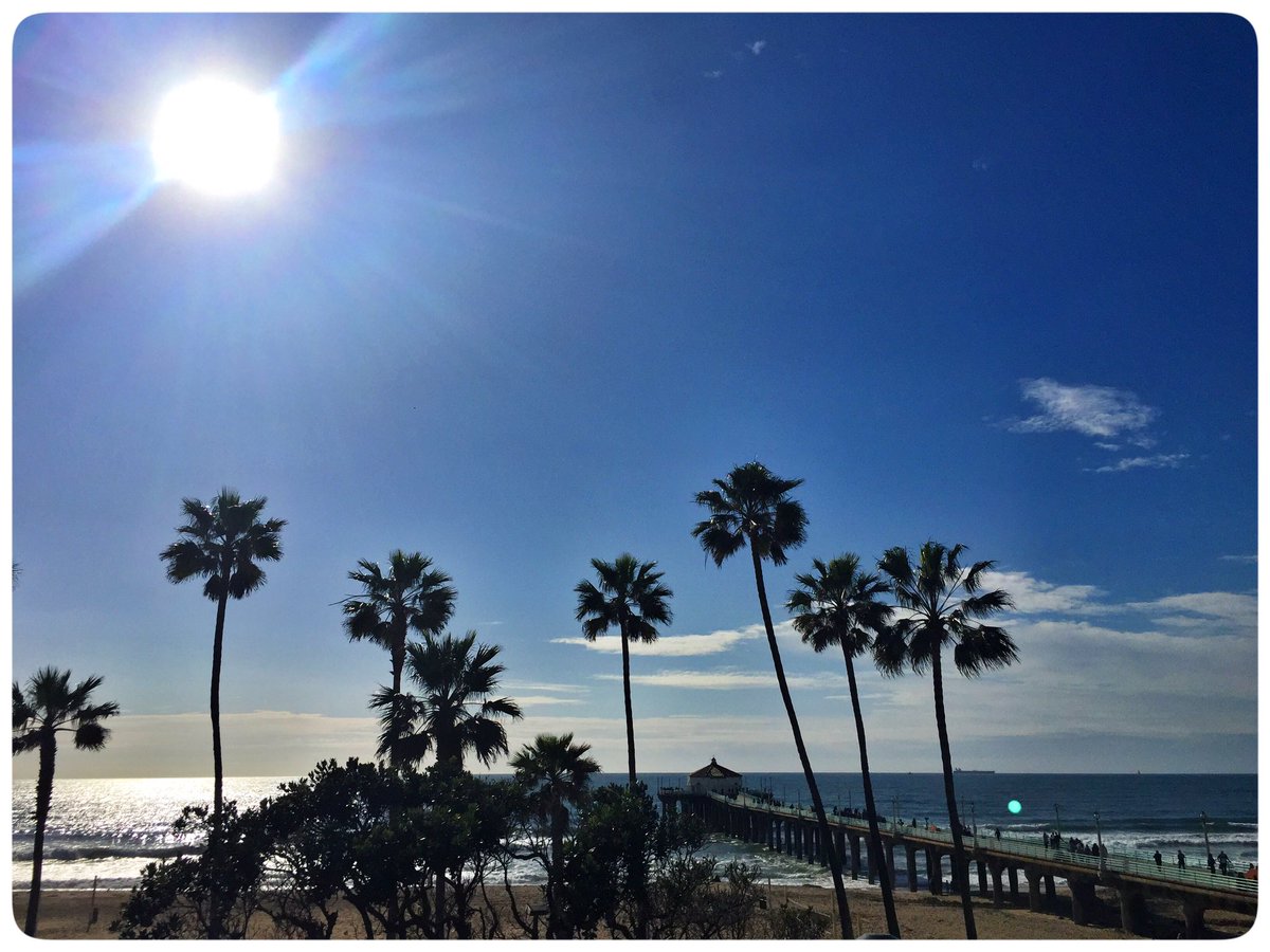 jennyinspired2's tweet photo. What a day! A little break in the rain made Manhattan Beach absolutely glow! ☀️🌴 #travel #kidifornia #CaliforniaAdventure https://t.co/shN5FqMzUj