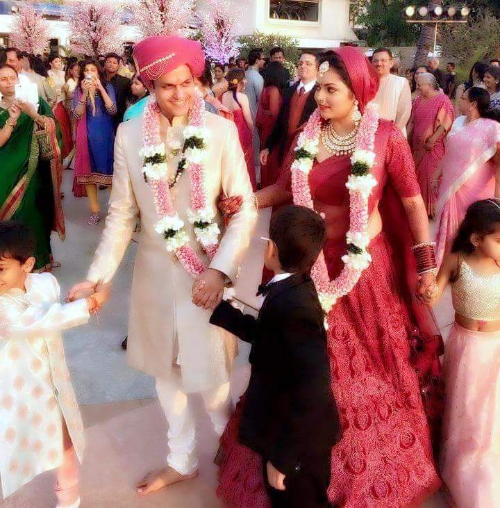 drashti_1985's tweet photo. #NiShti  Happy Anniversary @drashti10... Loads of luv to u and Niraj ❤❤🎉💑 https://t.co/LUhr8kYveT