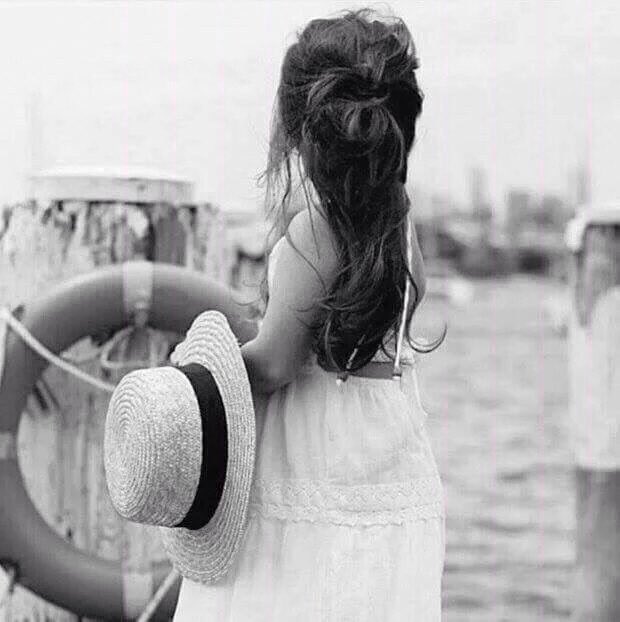 شوفتك تغفر ، ذنوب الإنتظار
وخاطرك لا طلّ ! يفداه العتب 💞