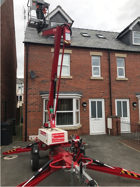 CrossjointDev's tweet photo. Small job repairing missing guttering to one of the
rental properties we maintain. https://t.co/MiTXZlpm0L