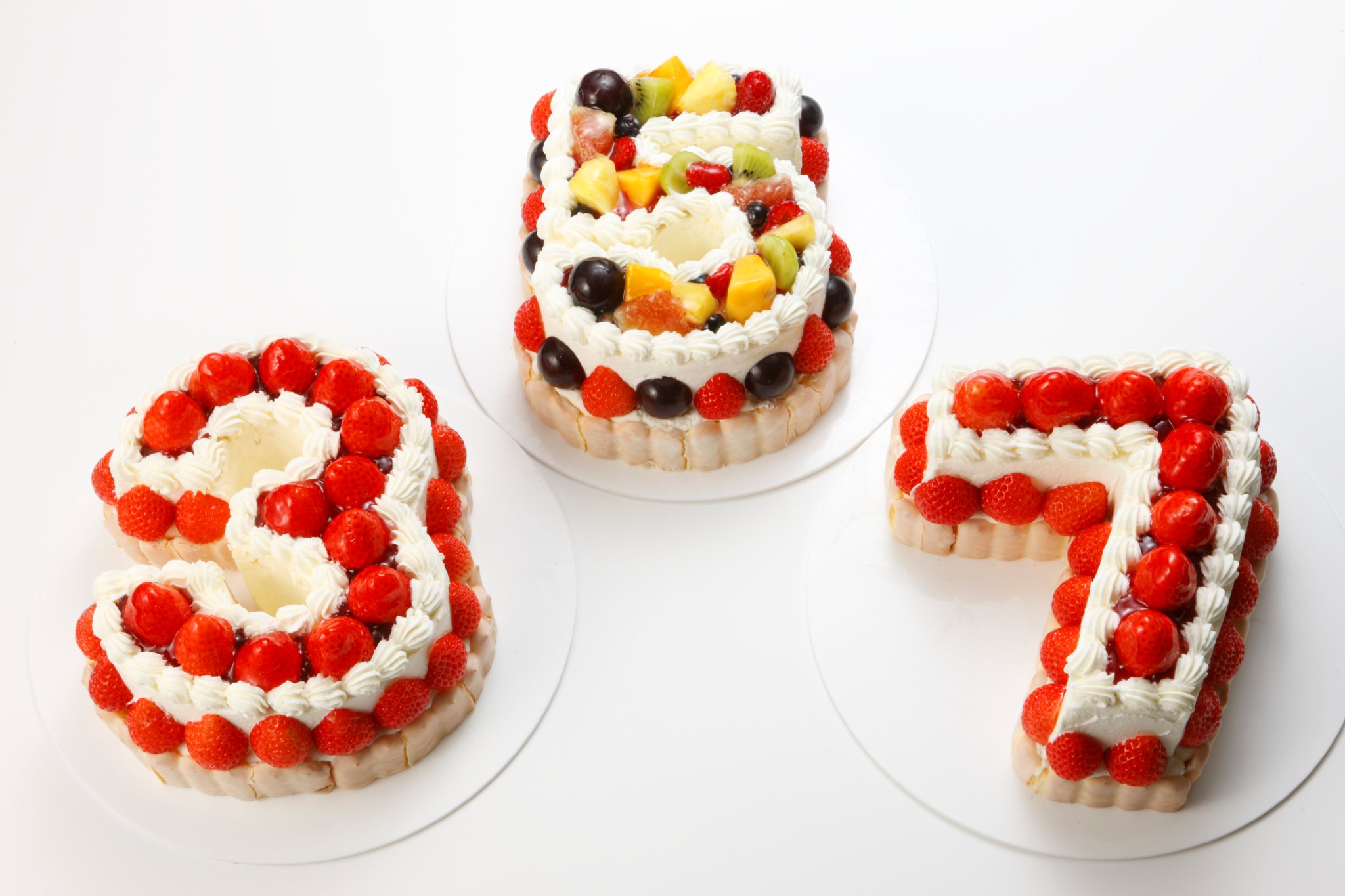 ケーニヒスクローネ 公式 On Twitter 商品のご案内 ケーニヒスクローネでは様々な別注ケーキを取り扱っております このように数字型の ケーキもご用意できます お誕生日や記念日に是非ご利用くださいませ ケーニヒスクローネ Konigskrone クローネ