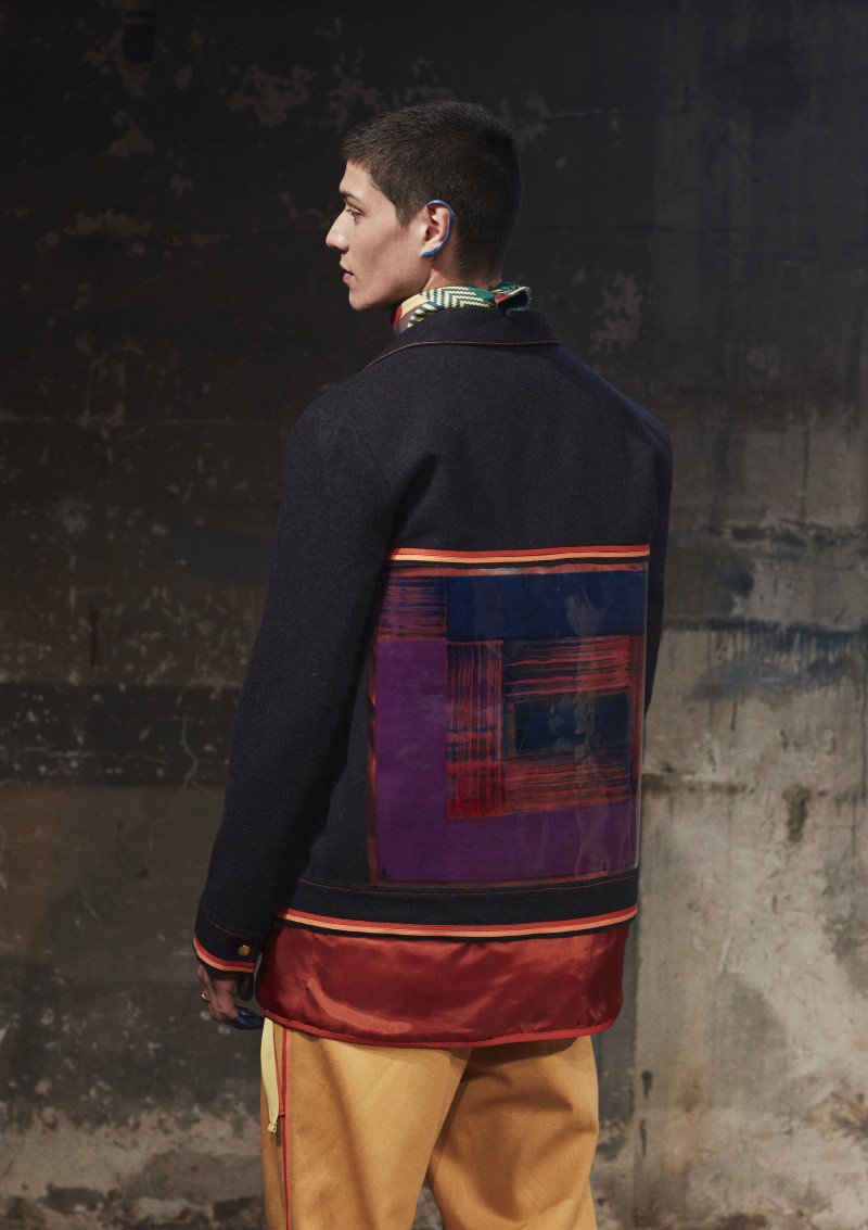 HommeEssential's tweet image. For #PigalleParis #FW17 #collection, Stéphane Ashpool celebrated French #craftsmanship and creation - goo.gl/XxM7s9