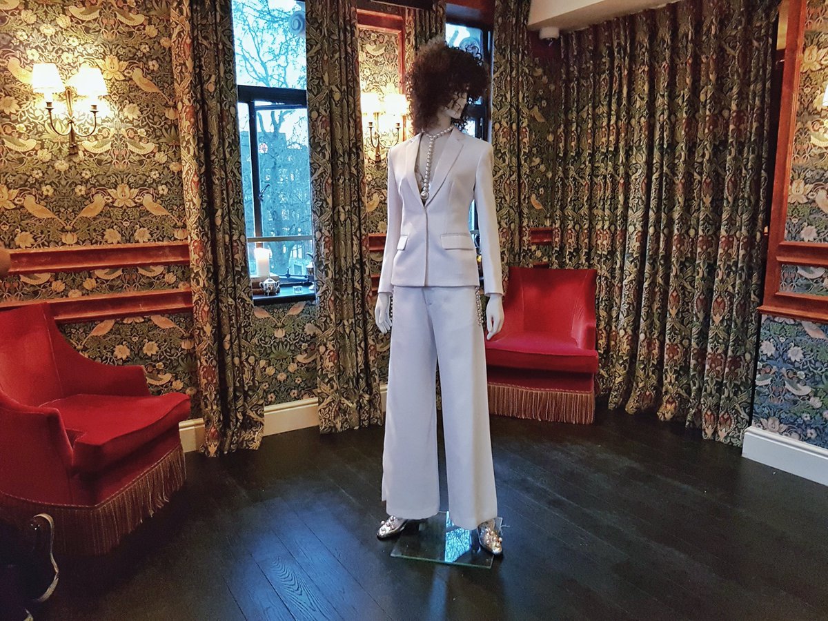 RareBasic's tweet photo. Last night at @sorapol #AW17 @LondonFashionWk #LFW17 Our #RareBasic #IDW #Mannequins look amazing in #Sorapol's #AutumnWinter17 Collection https://t.co/z6HsjdIUxL