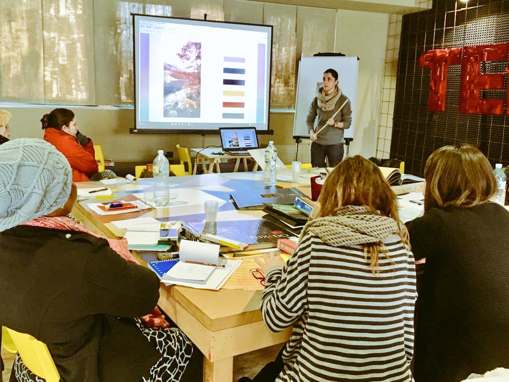 GiovArtiBg's tweet photo. #respectArtilab lezione sui colori in corso
@ComunediBergamo @ArchitettiBG 
#ArtiLabBg #bergamo https://t.co/sCn0oiZkFD