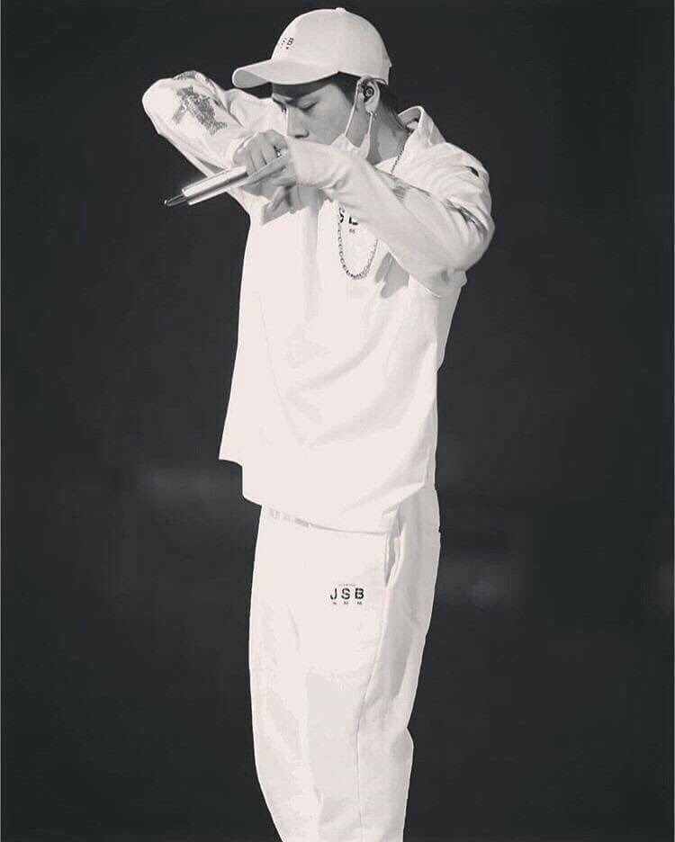 Ldh2772741078 tweet picture