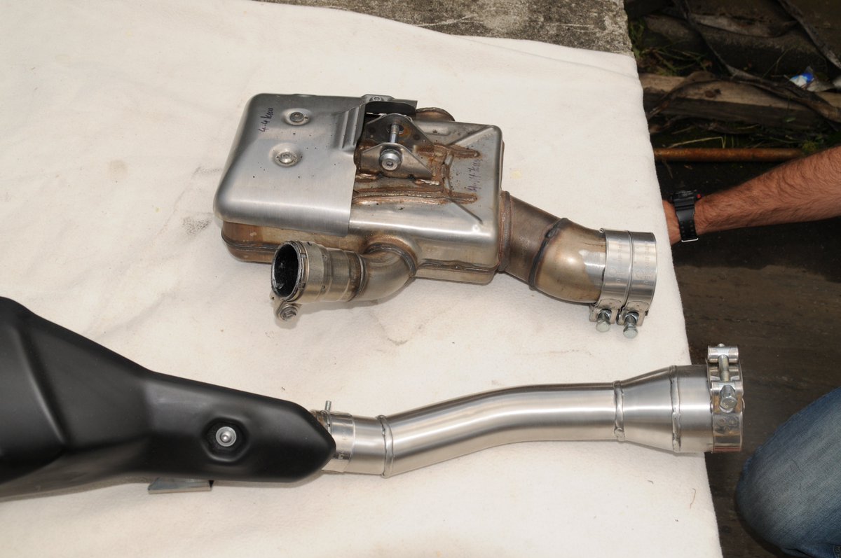 MotadLTD's tweet photo. Kawasaki Versys 1000 de cat pipe
Weight saving on 6.5 kg
Increase of 9.5 hp
Stainless steel
£149.99 https://t.co/TdzKfoqS1F