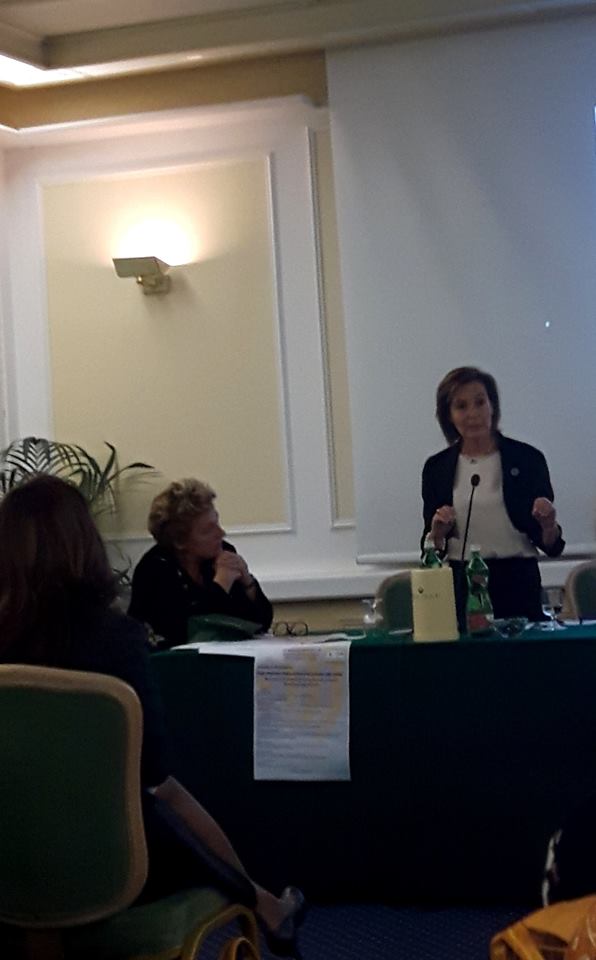 PamelaPaparoni's tweet photo. #Gapdigitale #comunicazione by @FidapaBPWItaly @DeborahBergamin @boccadutri @flavia_marzano @BettinaGiordani @FedeDePasquale @nicastri_mauro https://t.co/9ploiOKAR6