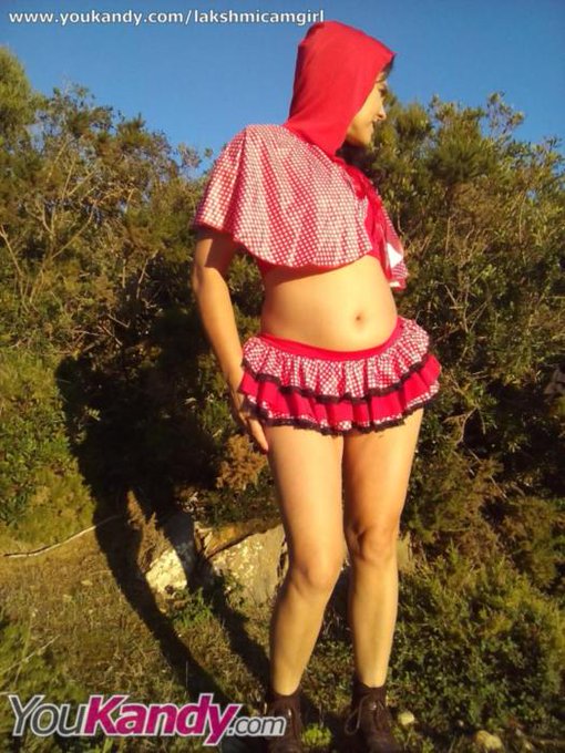 I've just uploaded a new gallery "Red riding hood" to https://t.co/HQm1KN1FFh https://t.co/MRxHqc6be<a href="/tag/ass"class="tags"><span>#ass</span></a><a href="/tag/public"class="tags"><span>#public</span></a>