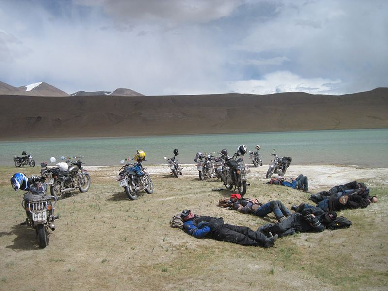himalaya_rides's tweet photo. #Himachal #kashmir #leh #pengong #worldcaptures #tourism #worldplaces #royalenfield #bullet #himalayas #desertstorm #soulful #travel #wander https://t.co/6h4HwFVO1Y