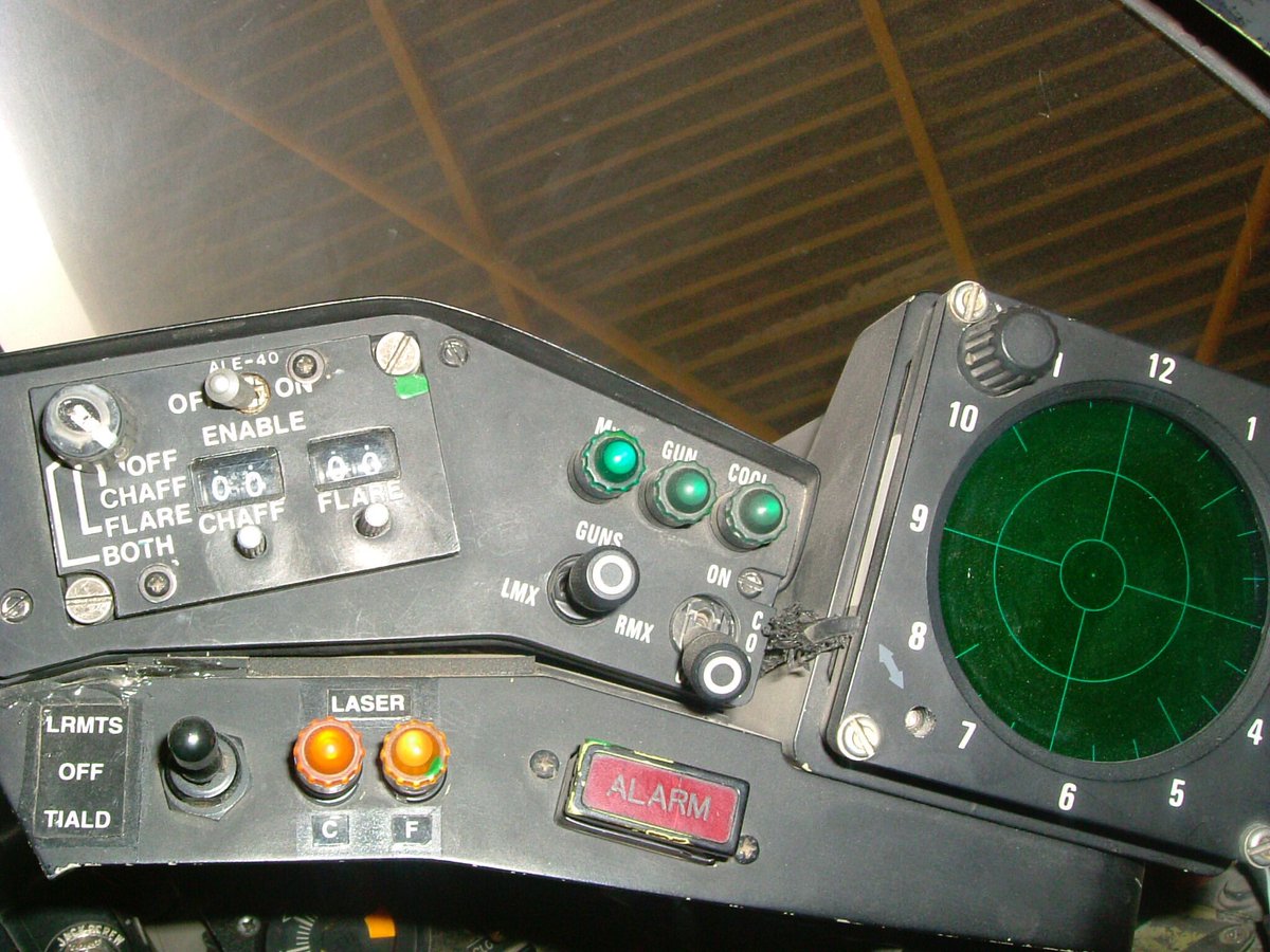aircrewtv's tweet photo. Some cockpit shots of a Jaguar GR3 from Kip Morton. Go and check his cockpit tour(paid video) #avgeek #cockpit #raf
https://t.co/qDIxfkbmhg https://t.co/ujMJ9eoaGl