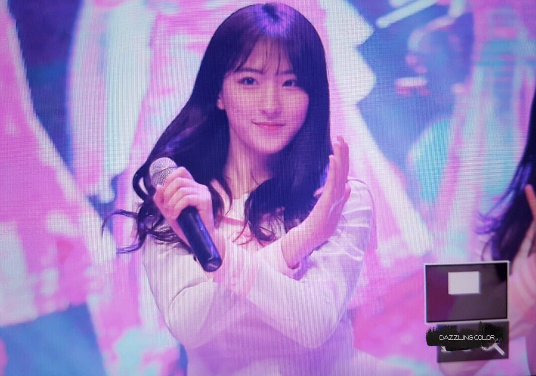dazzlingcolor's tweet photo. 170221
#은서 #EUNSEO #우주소녀 #WJSN
수고했어💕 https://t.co/ocaYouGI4a