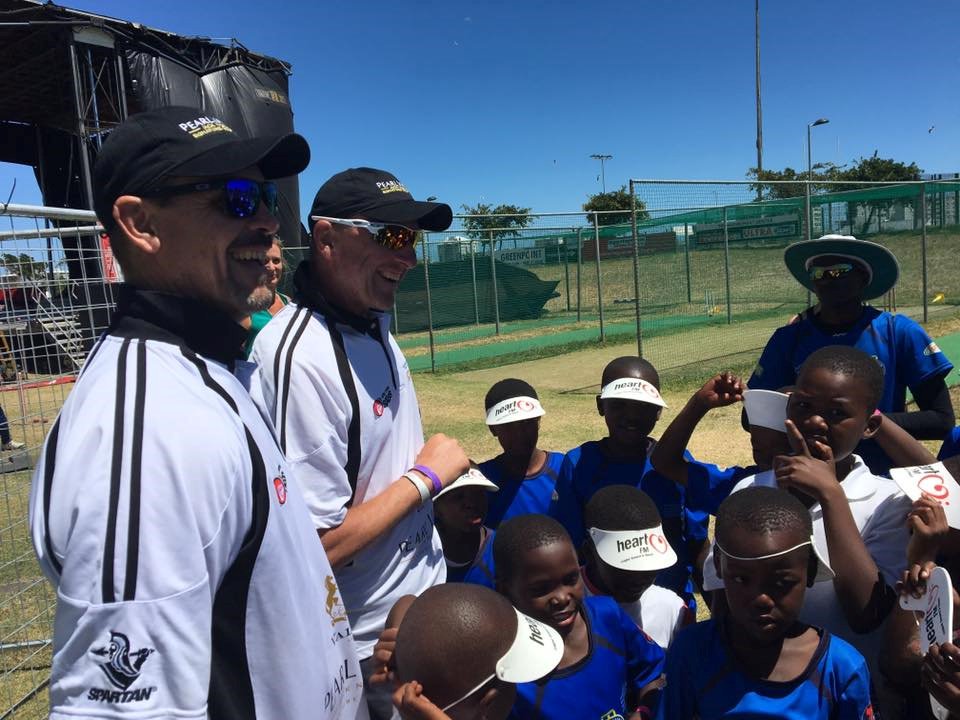 biggerthanmeZA's tweet photo. Thanks legends @AllanDonald33 &amp; @meyrickpringle for your amazing support at @cricketschool @cptcricketsixes this weekend. #HitPovertyForASix https://t.co/pm5cltOO5N