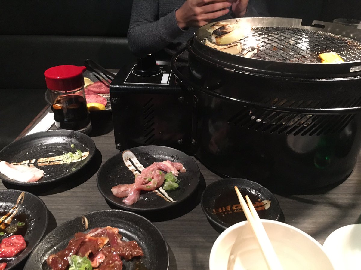 oripaenter's tweet photo. 秋田オリパです！
originさんと焼肉中です！( ＾∀＾)
このご飯を食べ終わるまで2人でプレ企画しています！
応募方法はRT＆フォローです！
当選品は浮幽さくらのシクです！
originさんもツイートしてるので2人に応募してくださいね！ではスタート！@oripaorigin https://t.co/SwqLFocHOg