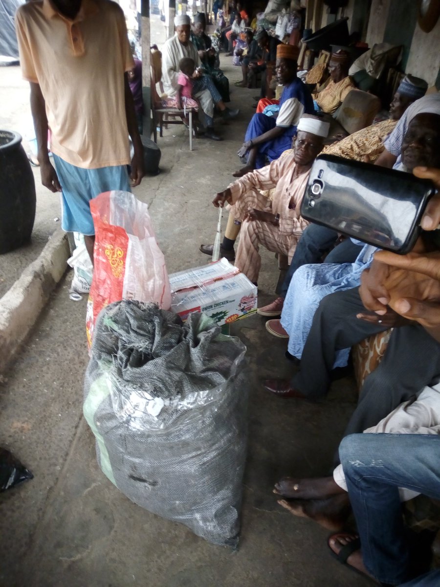 alderfoundation's tweet photo. We recently visited the Okobaba, Lagos settlement for persons living with disabilities during our Foundation's #SoupKitchen Programme. https://t.co/WdZR2ll0sQ
