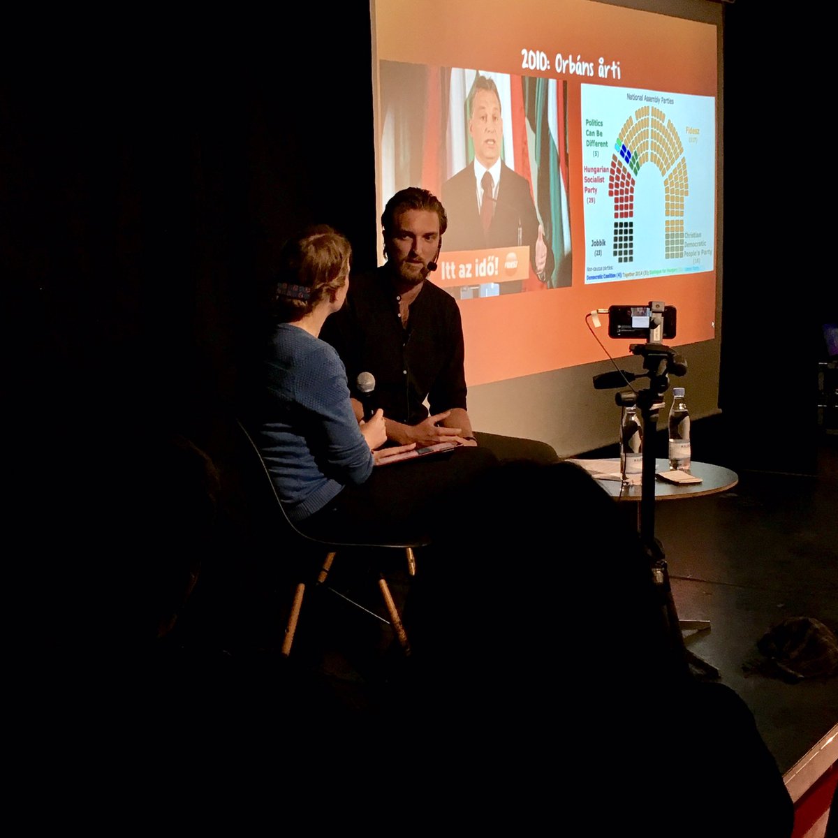 spondenterne's tweet photo. Man kan høre om Det Tohalede Hundeparti og andre farverige historier fra #Ungarn nu i #Spondlive med @LasseSkytt 
https://t.co/gUz61zGKAI https://t.co/evyxgrsjNB