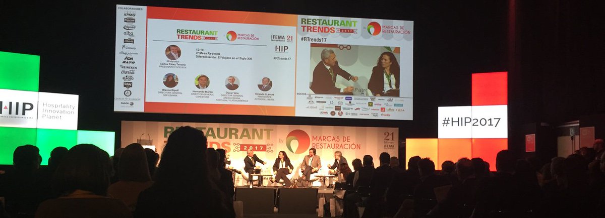 Areas_ES's tweet photo. Gran éxito de #RTrends17 en el que @Areas_ES ha participado en la 3ª mesa redonda para hablar de la experiencia del #viajero en #hostelería https://t.co/BfQ6ILjXOh