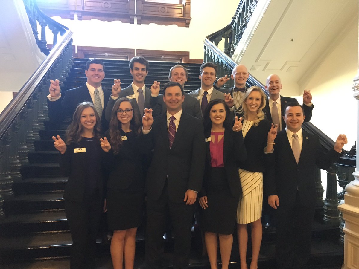 GoldmanCraig's tweet photo. Great having Chancellor Boschini and a group of student leaders from @TCU at the Capitol this morning. https://t.co/bGE4SnMI3C