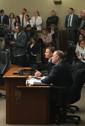 MNhospitals's tweet photo. Dr. Kurt Devine of CHI St. Gabriel’s Health joins Rep. @DaveBakerMN to testify at #mnleg about solutions to the #opioidepidemic. #OADOTH2017 https://t.co/wgmYG86Thn