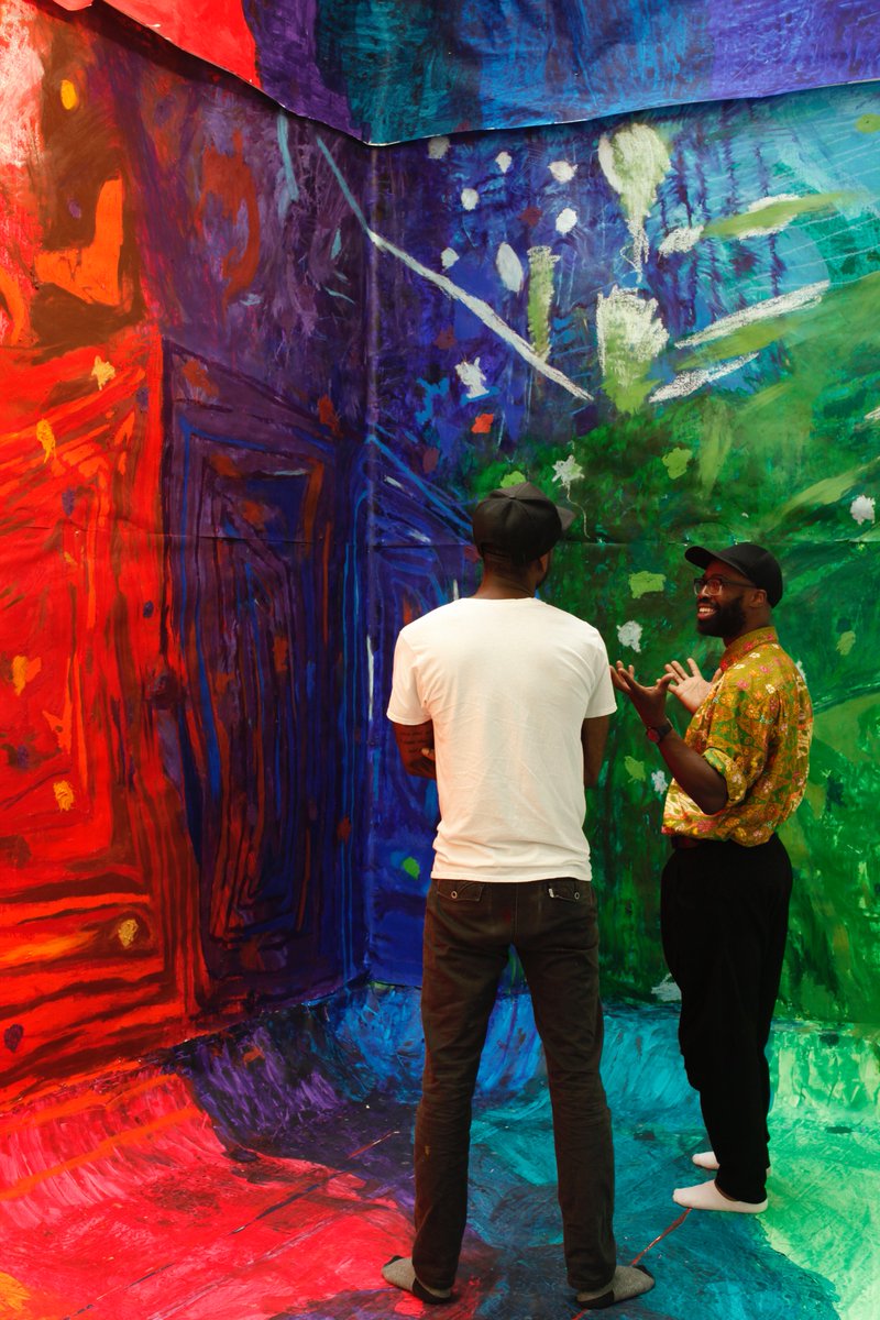 #LondonSummerIntensive 2016, Harold Offeh in conversation with resident. To apply goo.gl/f7mKVm <a href="/SladeSchool/">UCL Slade</a> @CamdenArtsCtr