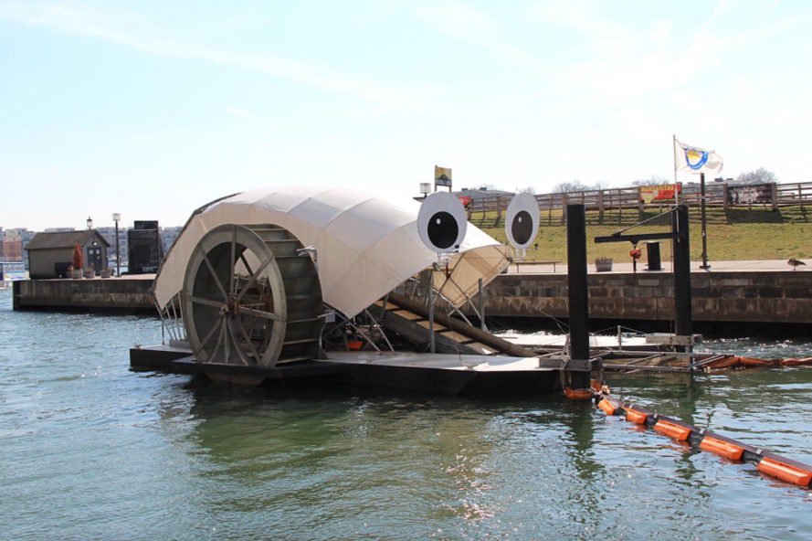 dtdchange's tweet image. Professor Trash Wheel &amp;amp; @MrTrashWheel have intercepted 1 million tons of #plasticpollution in Baltimore
inhabitat.com/baltimores-flo…