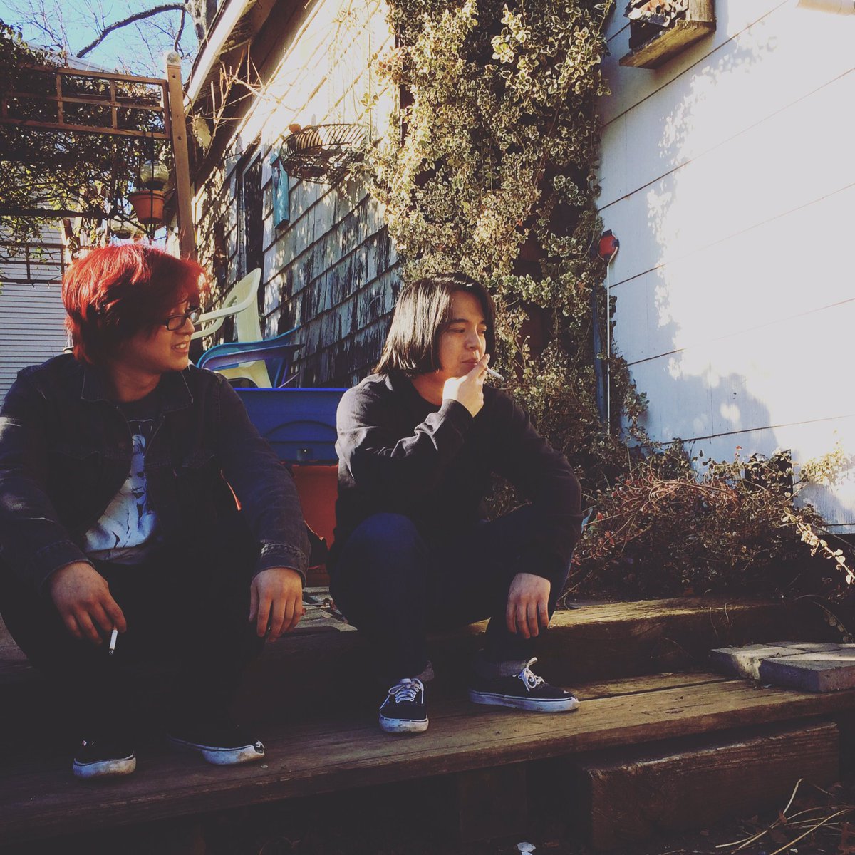 thebunksmusic's tweet photo. The Electric Oak in Oakhurst NJ this Friday -- hit us up for the address #basementshows #njmusic #njbands #whereisjon https://t.co/kWG4IOJVY1