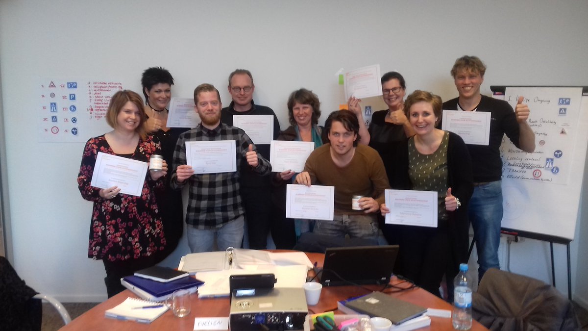 Mooie dag weer vandaag tijdens training voor <a href="/Zelfstandigzijn/">Academie voor Zelfstandigheid</a> . Certificaat in the pocket #didactische werkvormen #levenlangleren