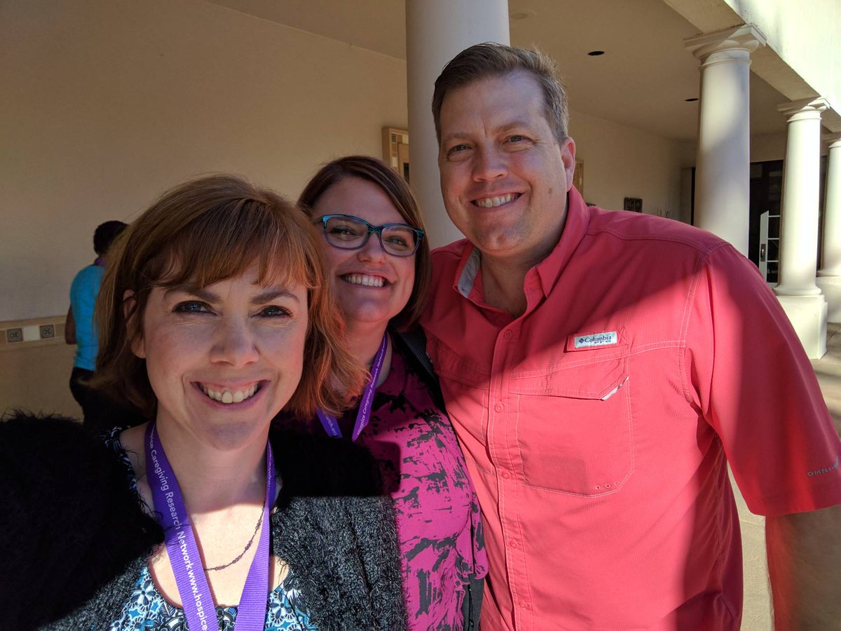 LizzyMiles_MSW's tweet image. A meeting of the minds at #swhpn17 to brainstorm @pallimed article ideas #hpm @Alifrumcally @ctsinclair