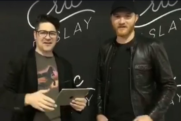 973NASH's tweet photo. Great when @ericpaslay does a #Quinterview!
Behind the scenes, plus he's coming back to Peoria soon! ~@noahonair
https://t.co/jLZk6YCIsQ https://t.co/gcNyrvyofN