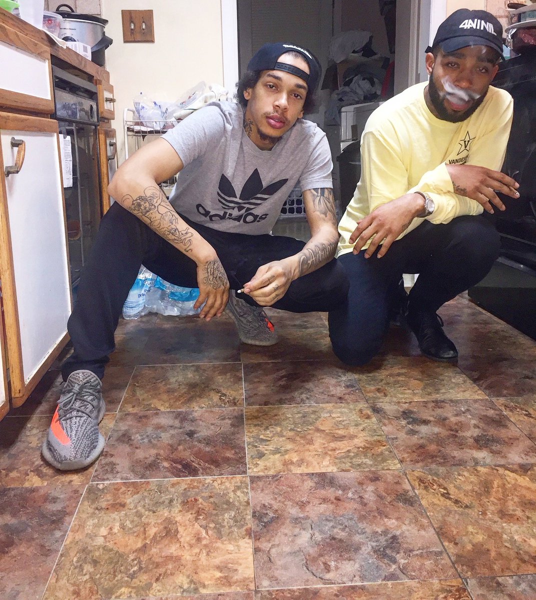 LLJayL's tweet image. We still in here... #RADtalk