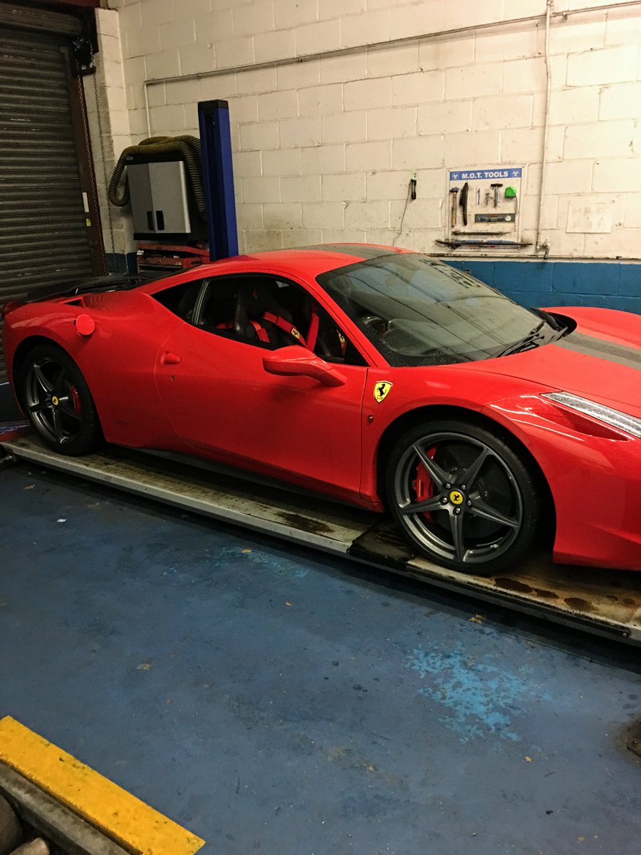 jflautos's tweet photo. Not your everyday occurance as a 458 comes in for an MOT #Ferrari https://t.co/iyBjXUdNWI