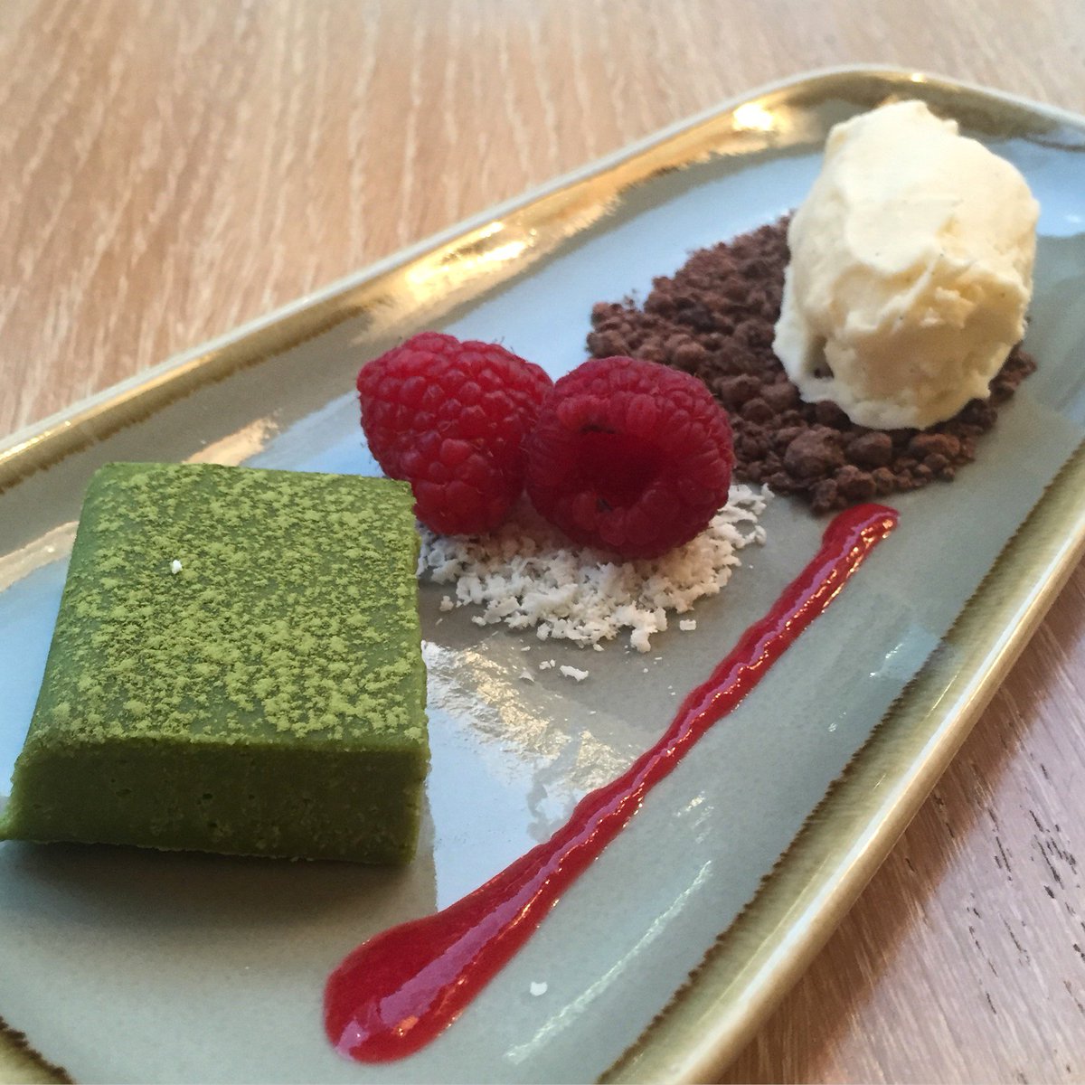 Yume_Kitchen's tweet photo. Might keep our special Valentine's Day dessert in our menu in the future :) https://t.co/kNUD72yAEk