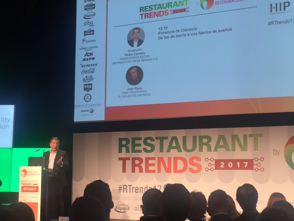 ilamuli's tweet photo. @CanRocaCeller Joan Roca cuenta como ha hecho realidad sus sueños @esAsemac #HIP2017 https://t.co/9uF1mjAkZS