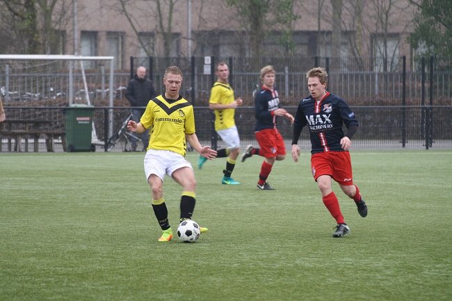 svzwollevoetbal's tweet photo. SV Zwolle verloor zondag van @VVSteenwijk. Verslag Ingmar Jonker, foto's @PHvantilborgh: https://t.co/fRpHPFbafb https://t.co/hoTwjeDpYA