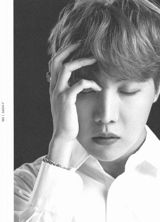 IBigHitEnt's tweet photo. 2017 BTS LIVE TRILOGY EPISODE Ⅲ THE WING TOUR MD FACE PHOTO COLLECTION

#방탄소년단 #YOU_NEVER_WALK_ALONE #NotToday #SpringDay https://t.co/AJdkKw6JkS