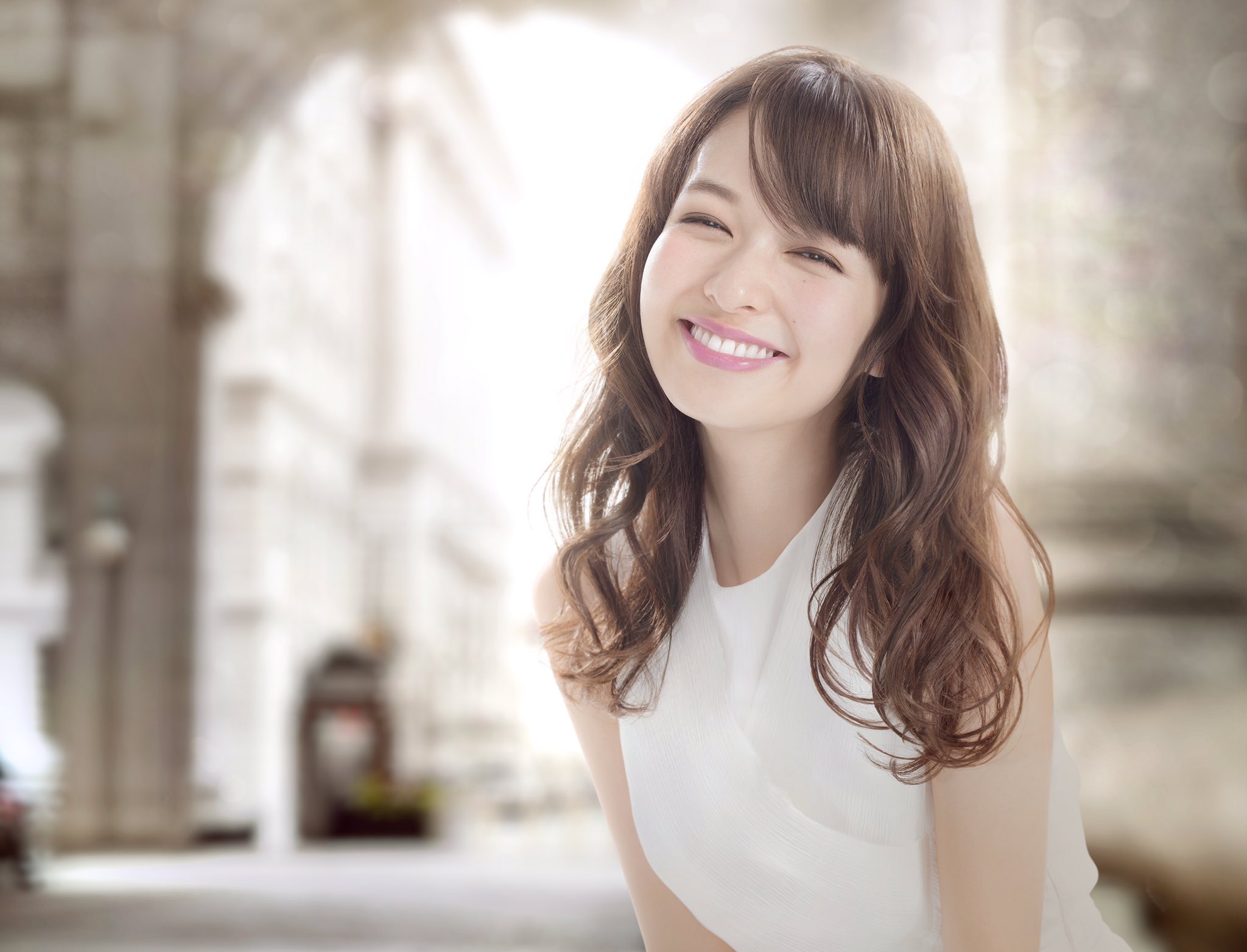 Sala Official Al Twitter サラから すっぴんふわ巻き ミスト誕生 素髪のようにやわらかなカールなのに ほぐしてもずっとつづいてくれる ふわ巻き 女子の強い味方 サラ ふわ巻きカーラーウォーター Sala サラ 森絵梨佳 ヘアスタイル ヘアアレンジ Happy