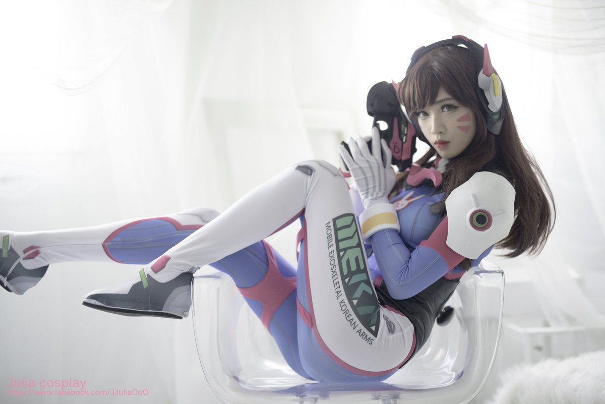 pp4431's tweet photo. D.Va Cosplay <3 #overwatch  #Dva  #cosplay https://t.co/cMBLmDaqGp