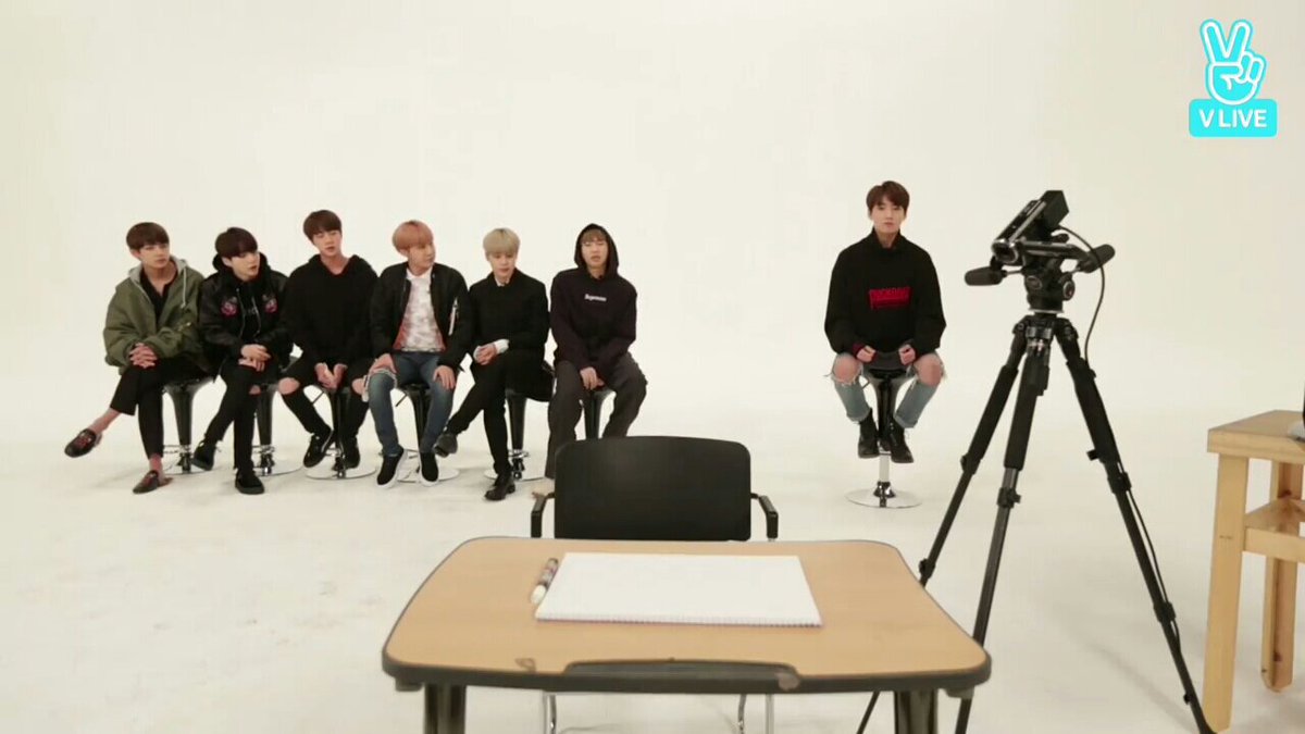 BTS_VNARMY's tweet photo. [VLIVE] #BTS GAYO Track 11
https://t.co/8ONe4jMTLS https://t.co/Atl4tWsCUj