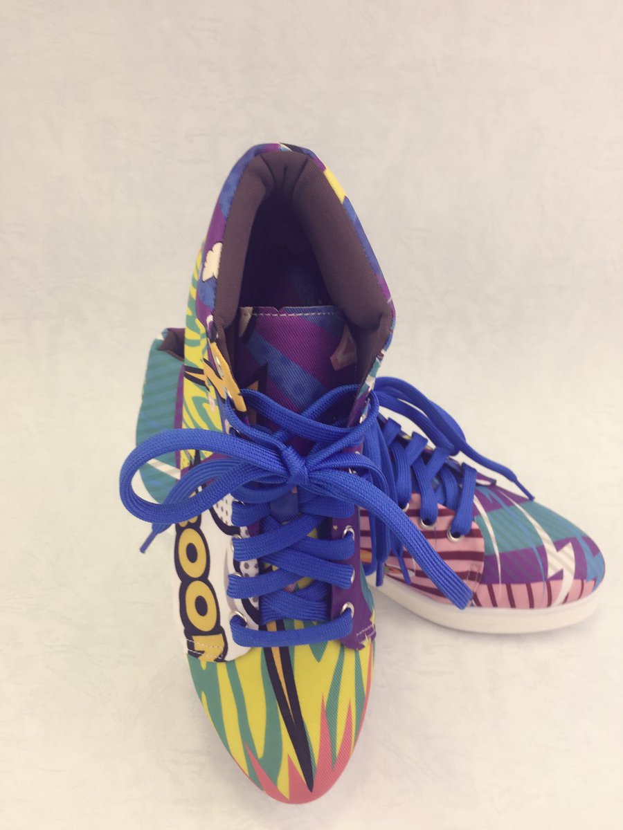 PSG Cafeスタッフが着用するPSG Cafeオリジナルシューズ Panty ver.とStocking ver.が数量限定で発売決定！
価格は12,800円
先行予約受付は2月25日開始
#psgcafe #神戸アニスト