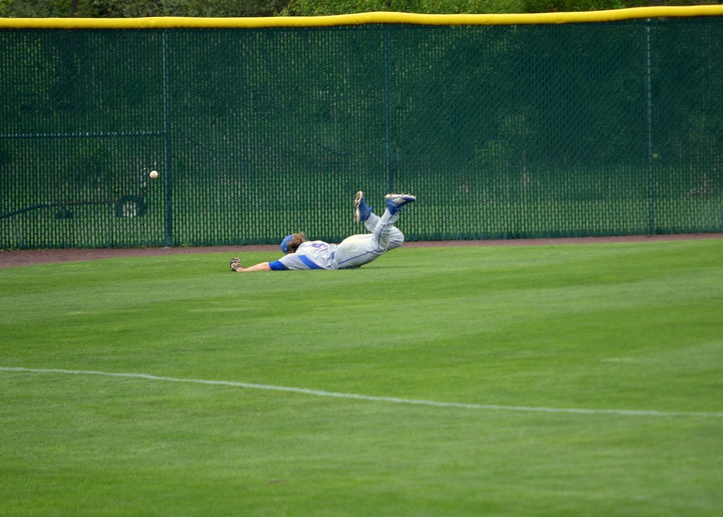 WidenerBaseball's tweet image. 4 Days remaining. Let&apos;s hope Bob has learned to catch the ball. #Greateffort #Seetheballhittheball #Springbaseball