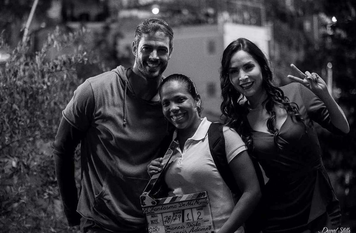 AranaDelgado's tweet photo. RT helenm.pieraldi vía #IG - #ElFantasmaDeMiNovia #AmoMiTrabajo #EntreActores Photo by duvalstills // @willylevy29 https://t.co/wZvVk3MbIe
