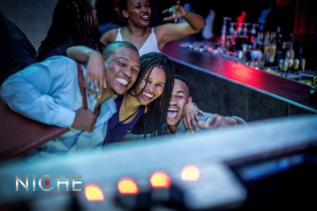 BareHangout's tweet photo. https://t.co/bCat98n76b