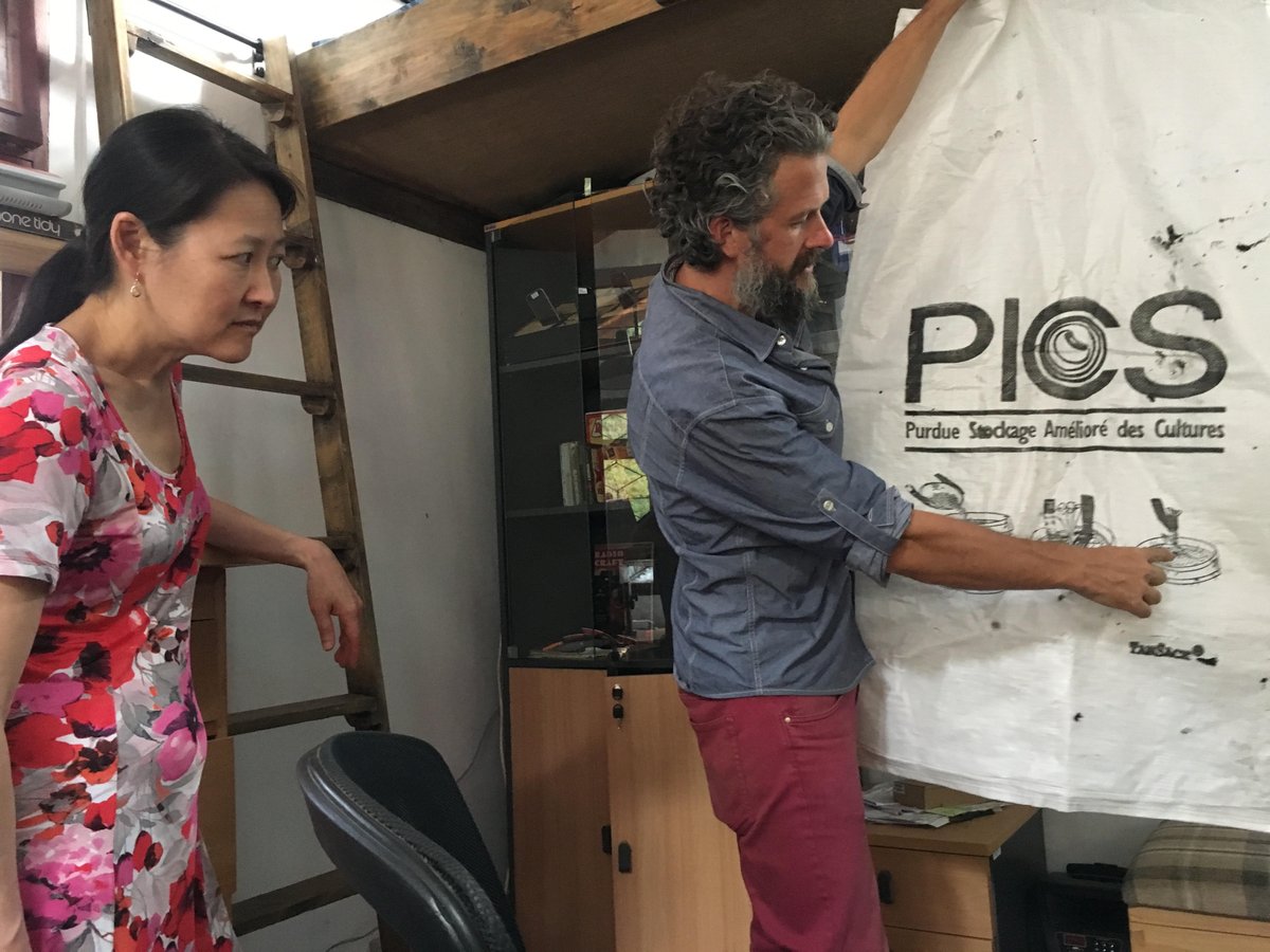 CanadaTanzanie's tweet photo. Des collègues ont visité @farmradio @FRIhangar à Arusha pour s’informer des efforts déployés pour soutenir l’agriculture via la radio https://t.co/FvmRm7thEK