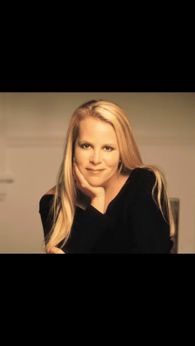 Happy birthday Mary Chapin Carpenter (1958). 
