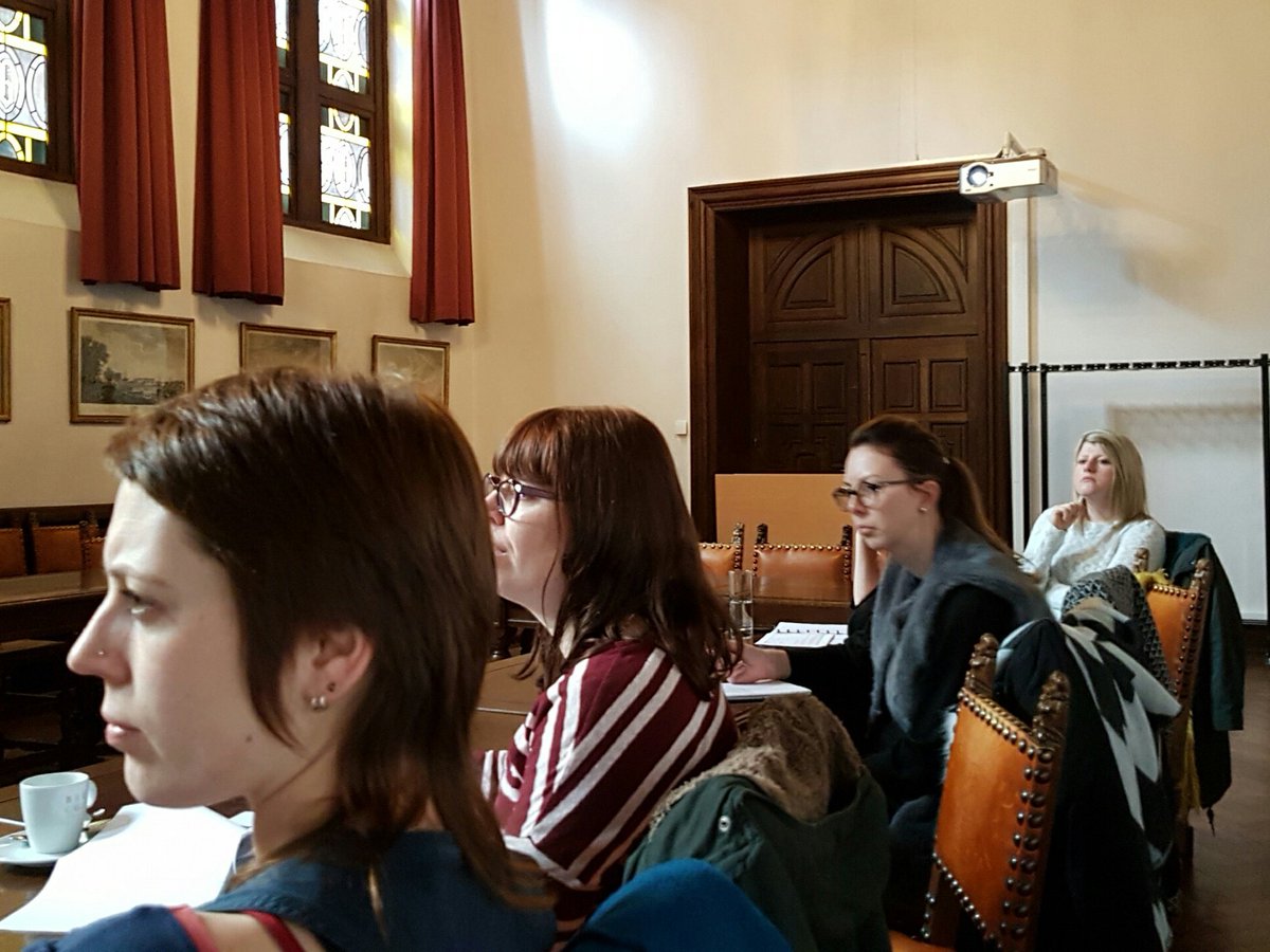 AnnickDW_TRAVI's tweet photo. Lancering #work #urbangame @StadBrugge #uitzenders present @VFUFFI #ew32 #jongerenOpStap https://t.co/SjNcLkwJNN