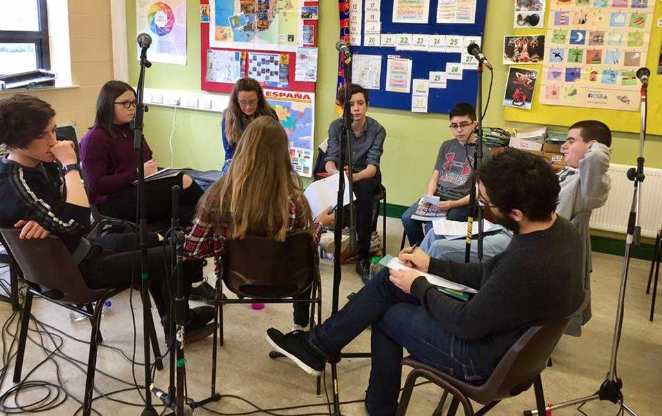 Time to write some lyrics. This years theme - 'Evolve' #soundwaves 
⭐✍️
<a href="/DMEPmusic/">DMEP MUSIC</a> @Mus_Gen