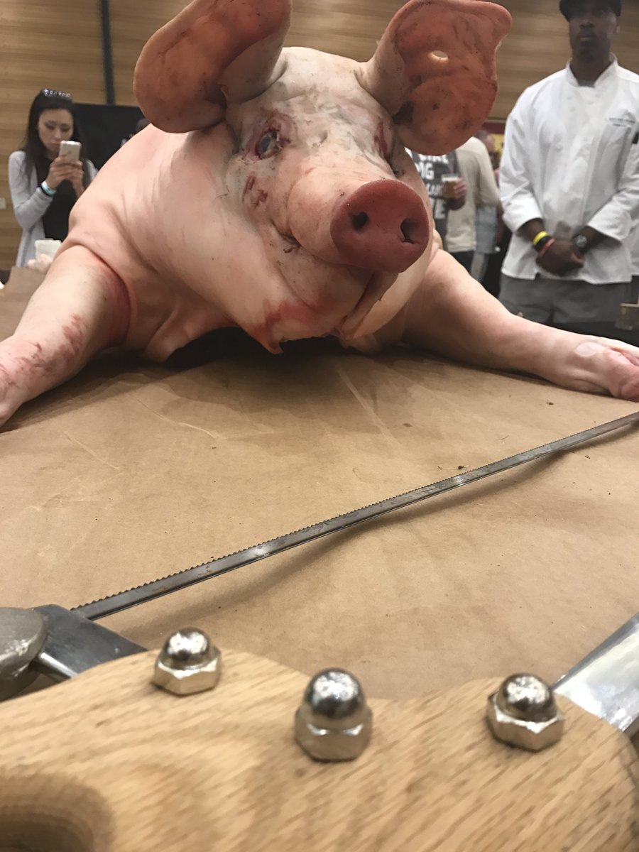 MeatValet's tweet image. “ here’s looking at you .....” #msp #612 #community #piglove #butcher #heritage